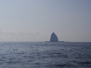 東京湾風の塔散骨