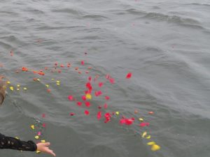 東京湾チャーター散骨
