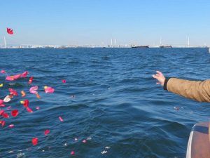 横浜の海へ散骨